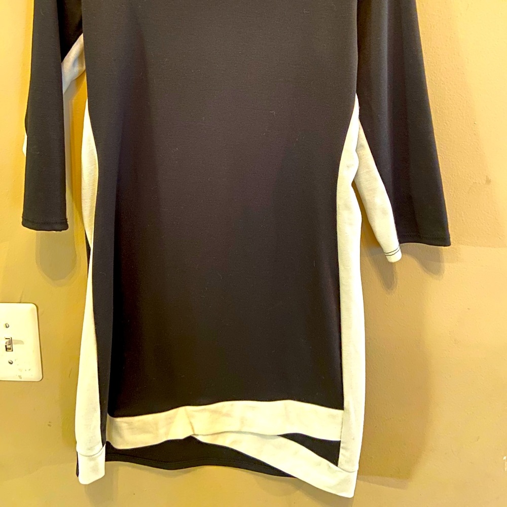 2 dresses and 1 blouse size XL